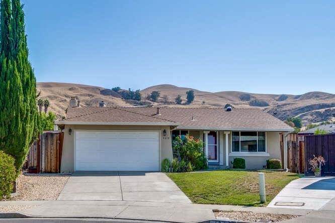 3678 Slater Court - Photo 1