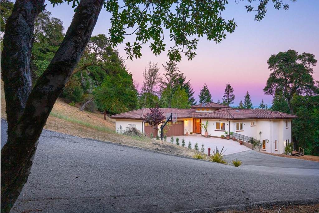 270 Glen Vista Road - Photo 1
