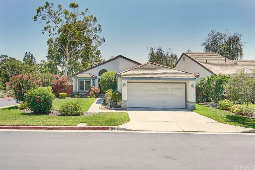 1216 Creekside Court - Photo 1