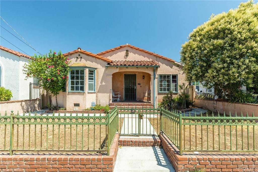 428 11th Street - Photo 1