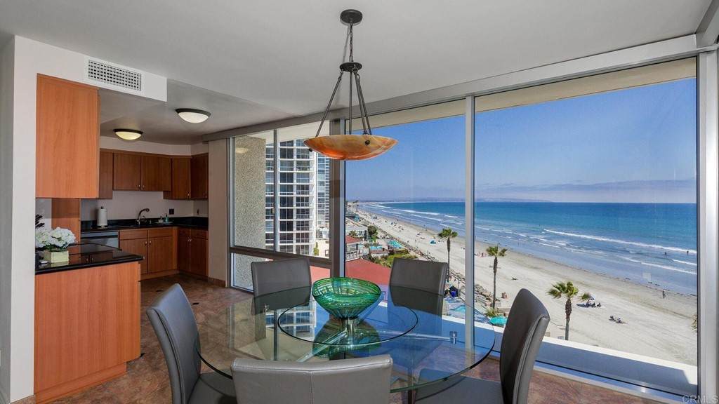 1720 Avenida Del Mundo - Photo 1