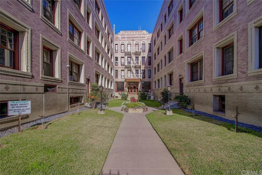 2121 James M Wood Boulevard - Photo 1