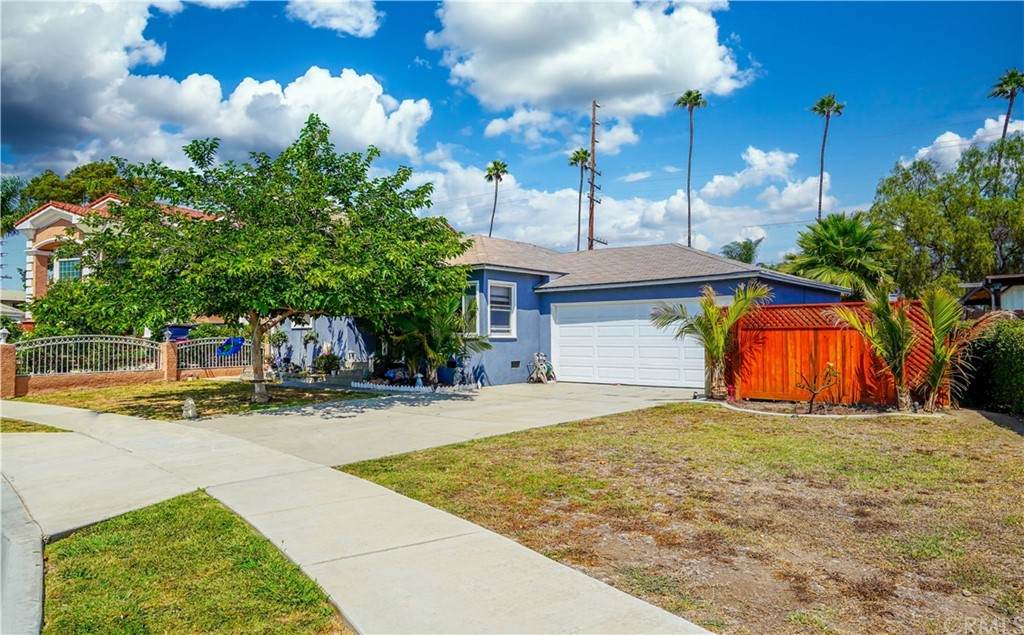 5132 Gardenia Avenue - Photo 1