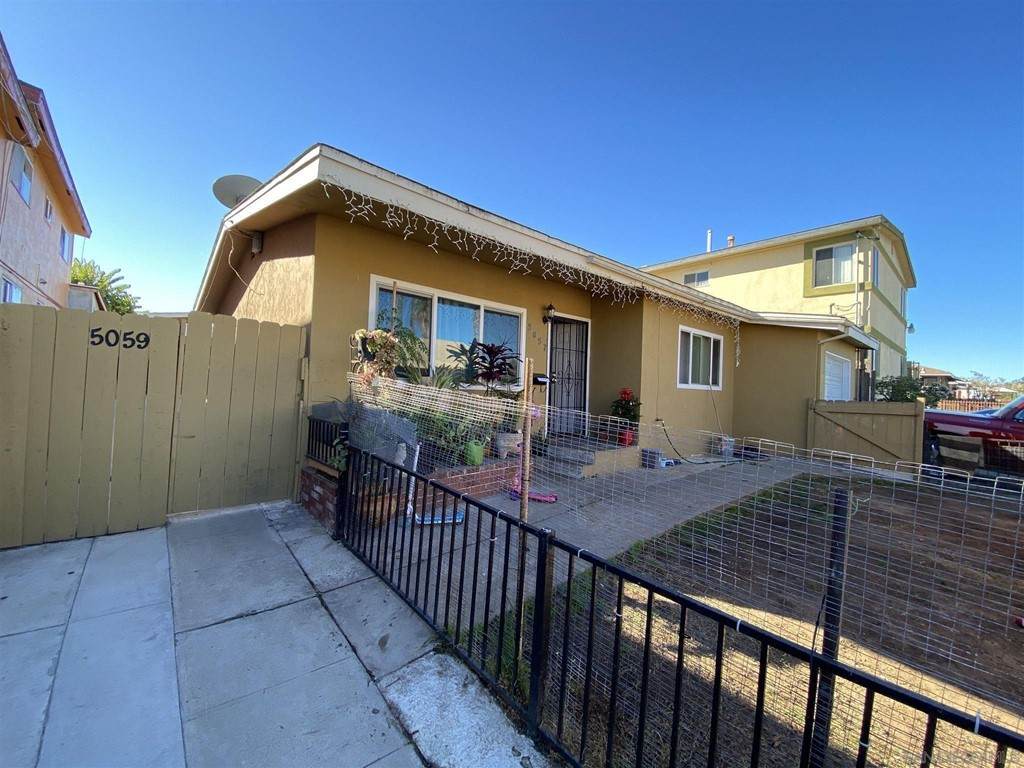 5057 5059 Sterling Court - Photo 1