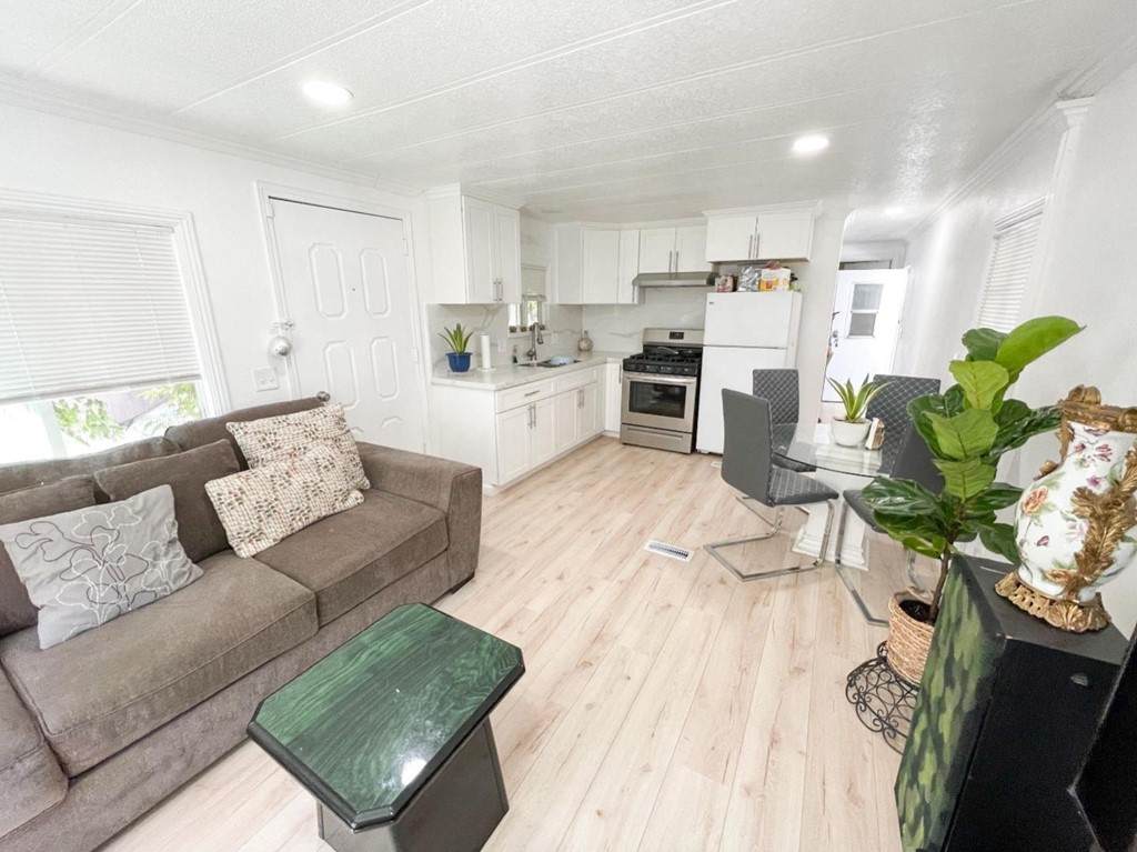 1850 Evans Lane - Photo 1