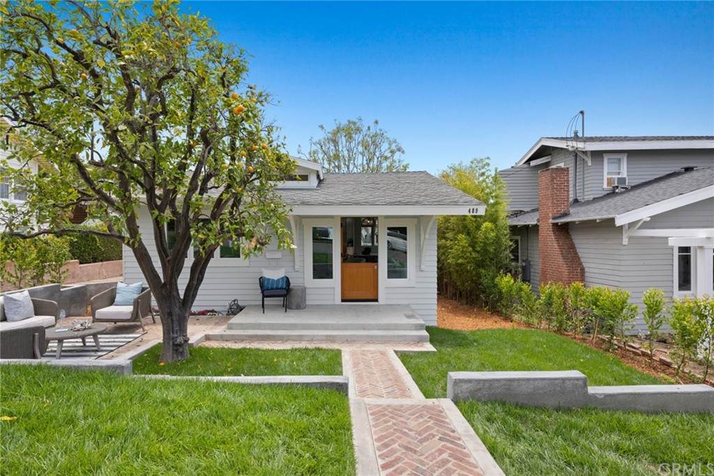 489 Jasmine Street - Photo 1