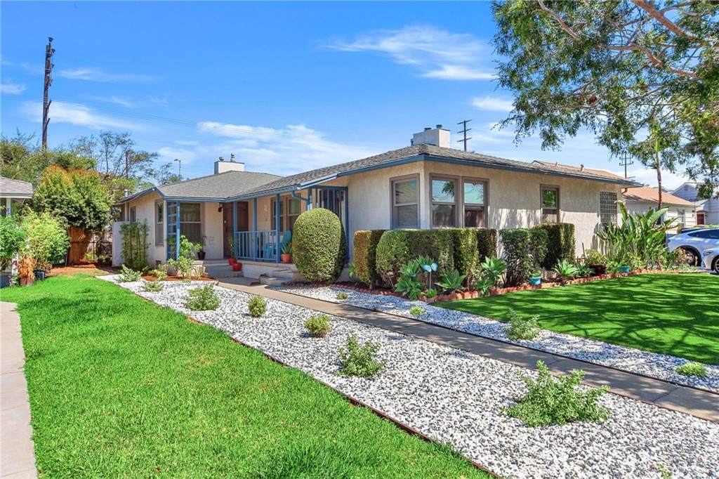 8215 Kittyhawk Avenue - Photo 1