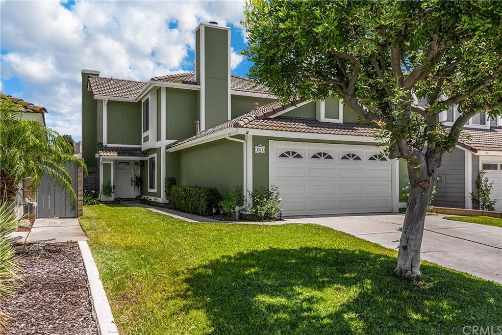 1012 Holt Drive - Photo 1