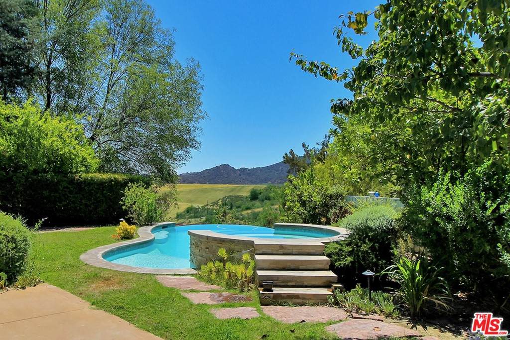 4354 Coronet Drive - Photo 1