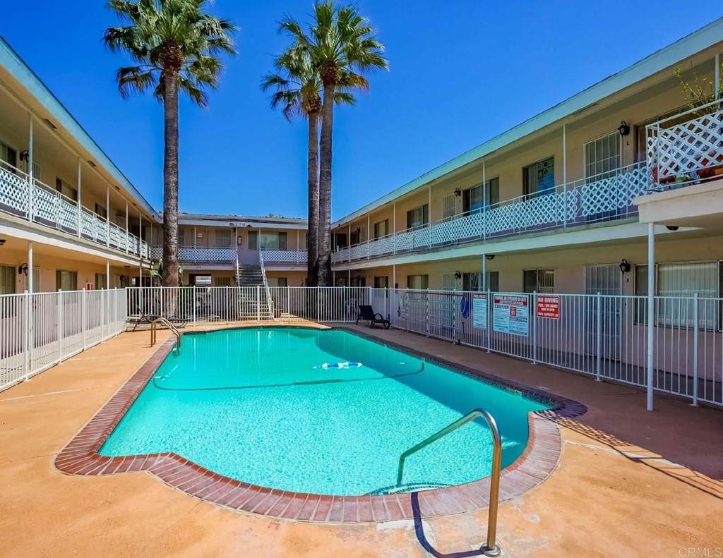 260 280 Park Ave - Photo 1