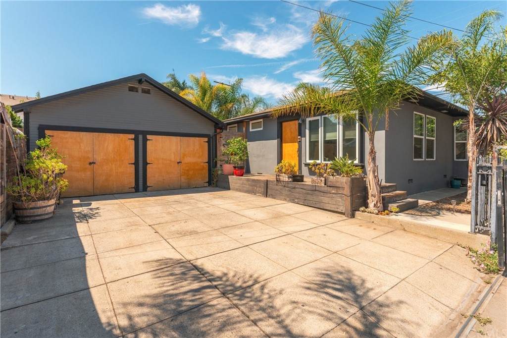 2082 8th Street - Photo 1