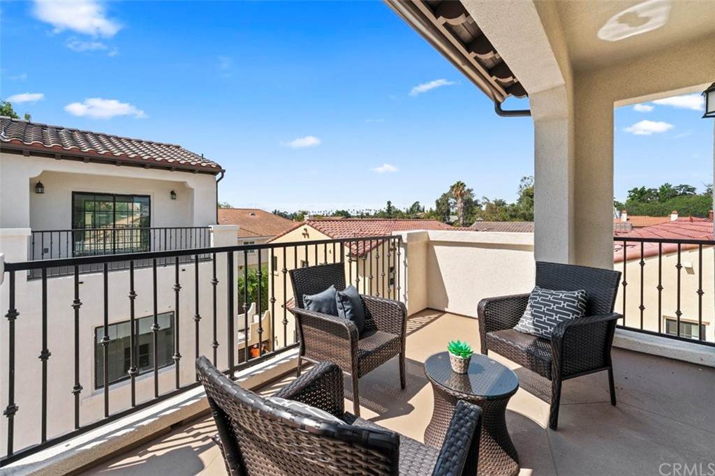 250 S Arroyo Drive - Photo 1