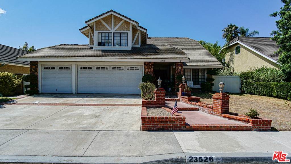 23526 Estrella Place - Photo 1