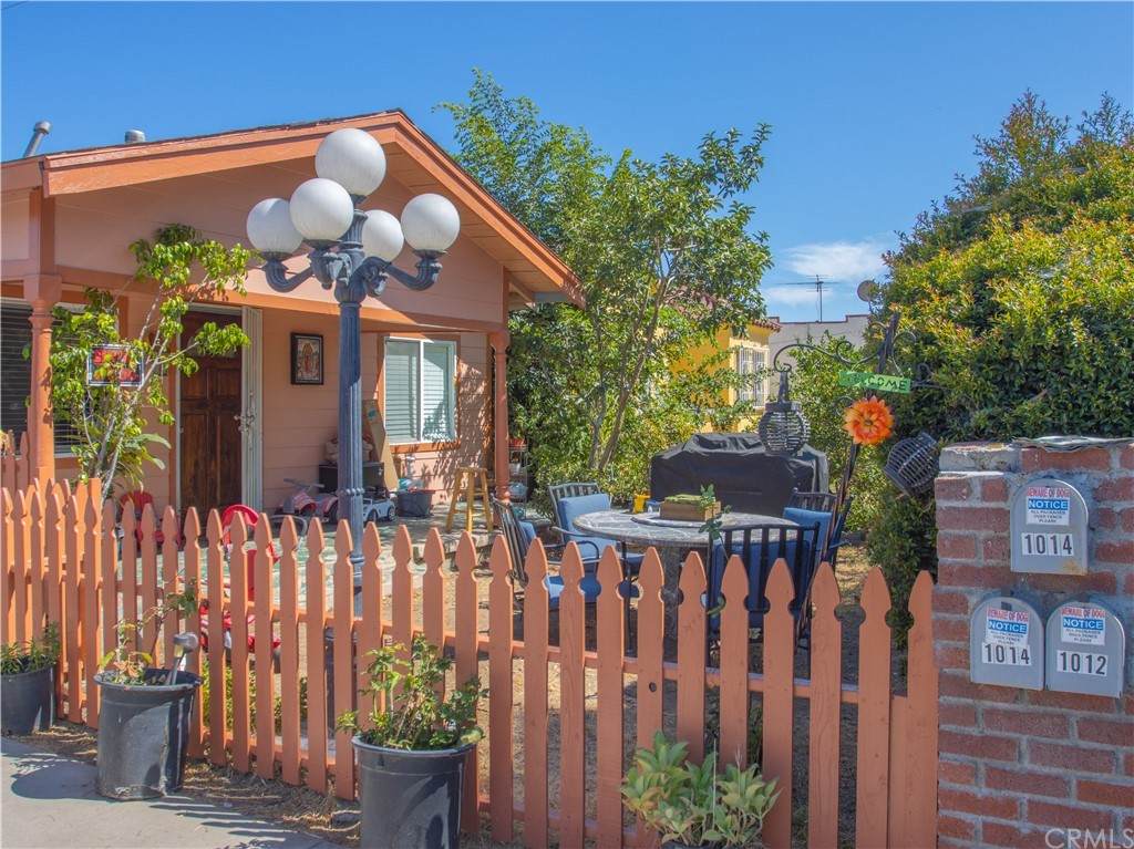 1012 Kern Avenue - Photo 1