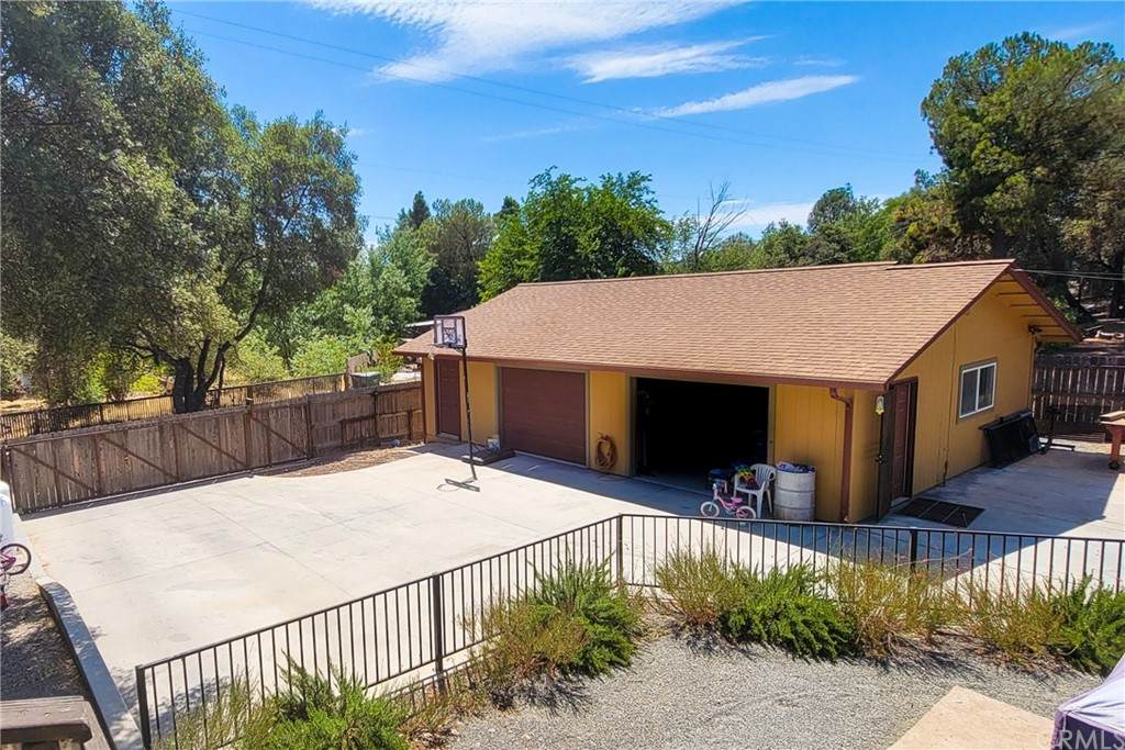 13978 Arrowhead Road - Photo 1
