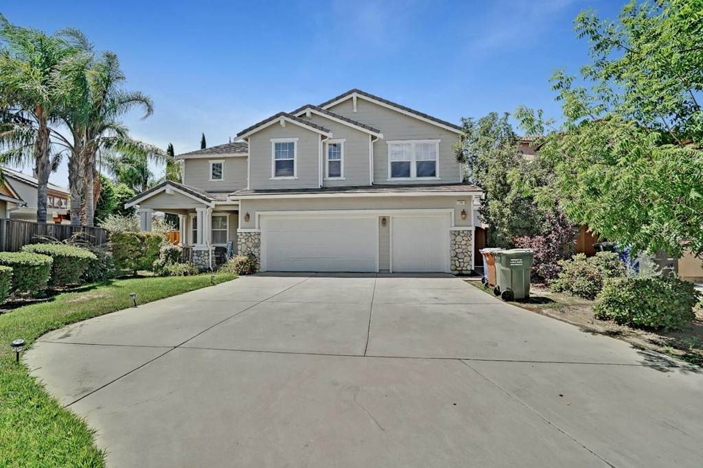 10 Graham Court - Photo 1