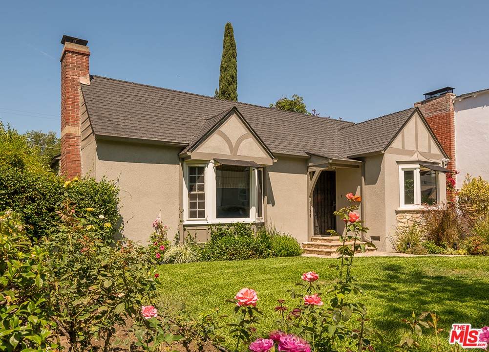4177 Fair Avenue - Photo 1