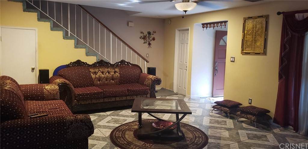 17123 Roscoe Boulevard - Photo 1