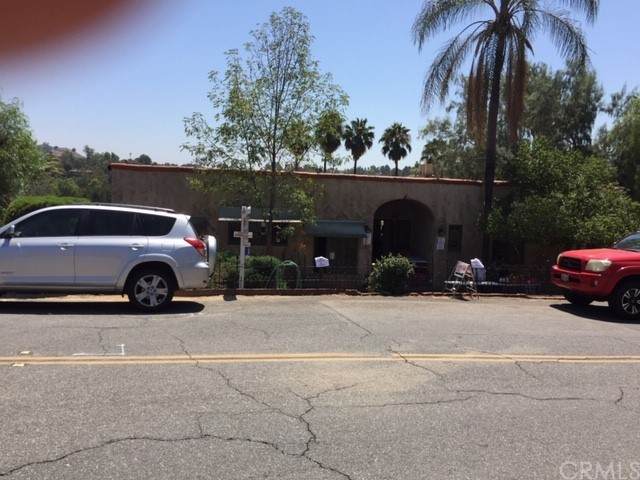2608 Carlton Place - Photo 1