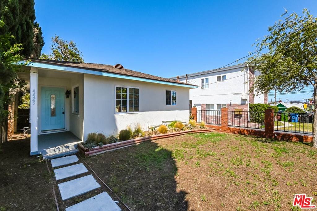 4425 171St Street - Photo 1