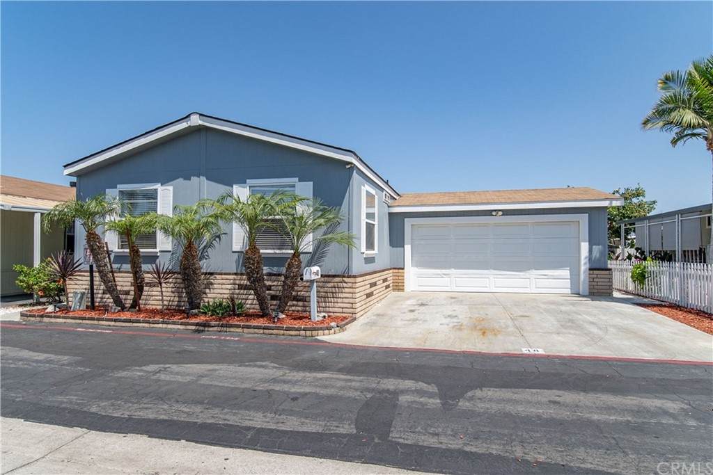 12861 West Street - Photo 1