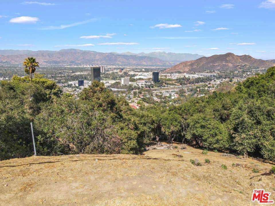 7845 Mulholland Drive - Photo 1