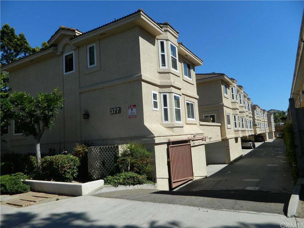 377 Avocado Street - Photo 1