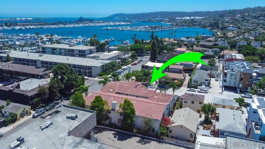 1060 Scott St - Photo 1