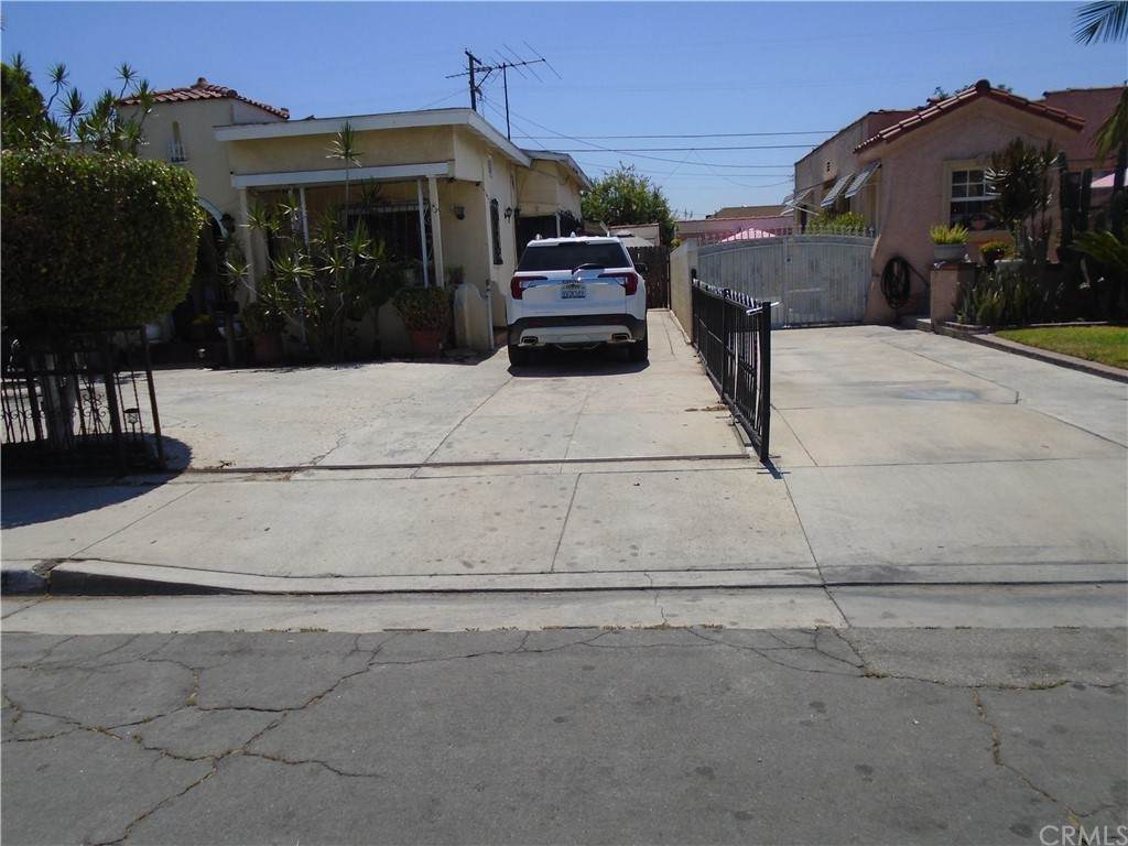 2834 Olive Street - Photo 1