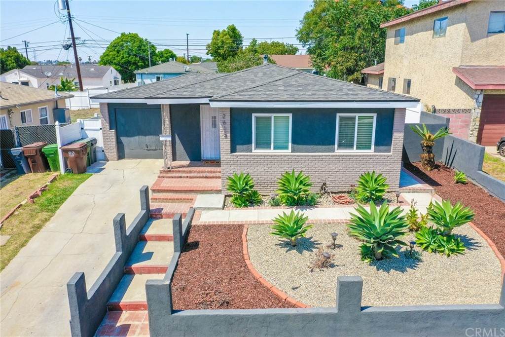 2615 Lantana Street - Photo 1
