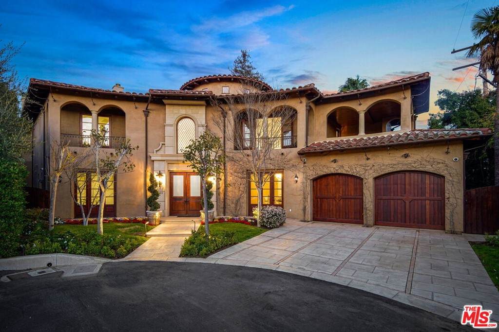 12320 21St Helena Drive - Photo 1
