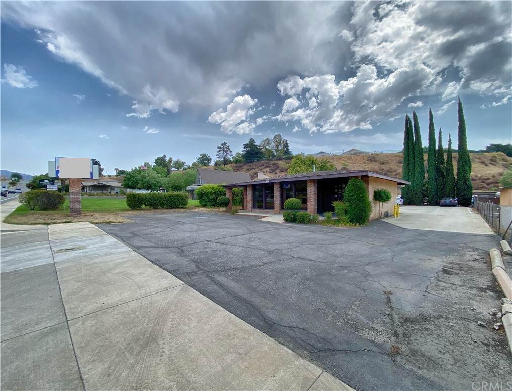 33601 Yucaipa Boulevard - Photo 1