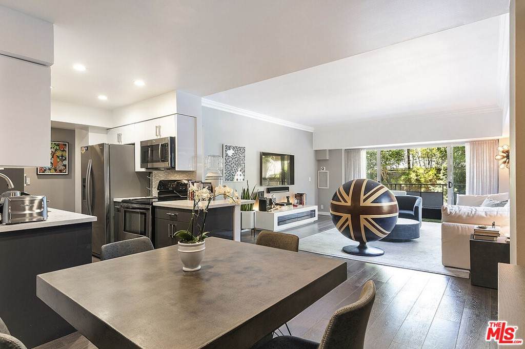 1155 La Cienega Boulevard - Photo 1