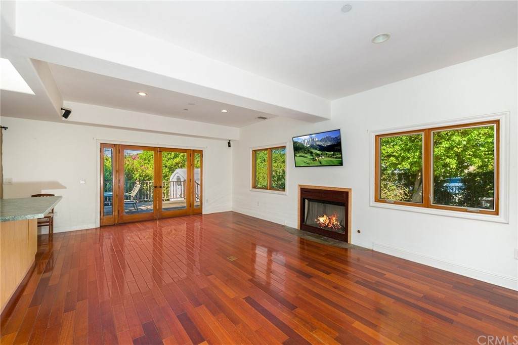 1204 Spazier Avenue - Photo 1