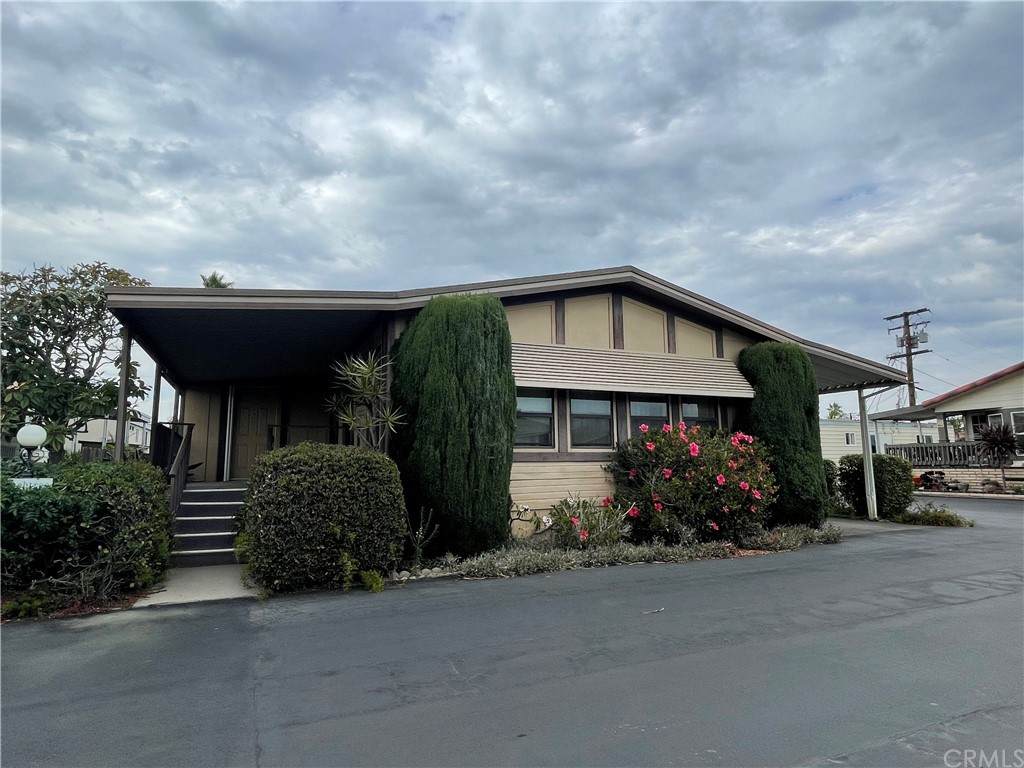 1750 Whittier Avenue - Photo 1
