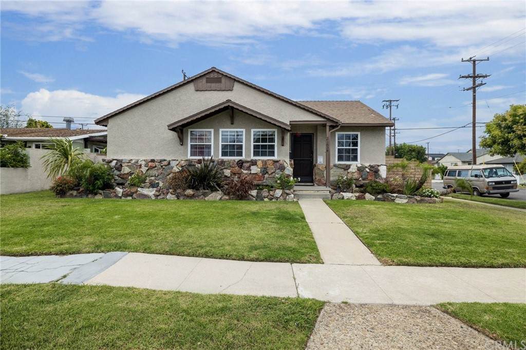 21634 Linda Drive - Photo 1