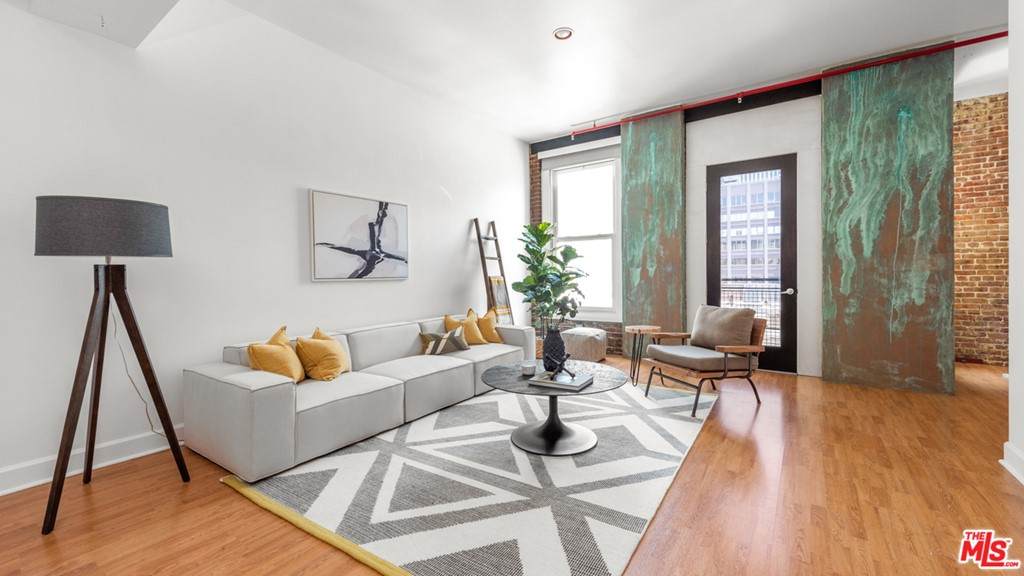 253 Broadway - Photo 1