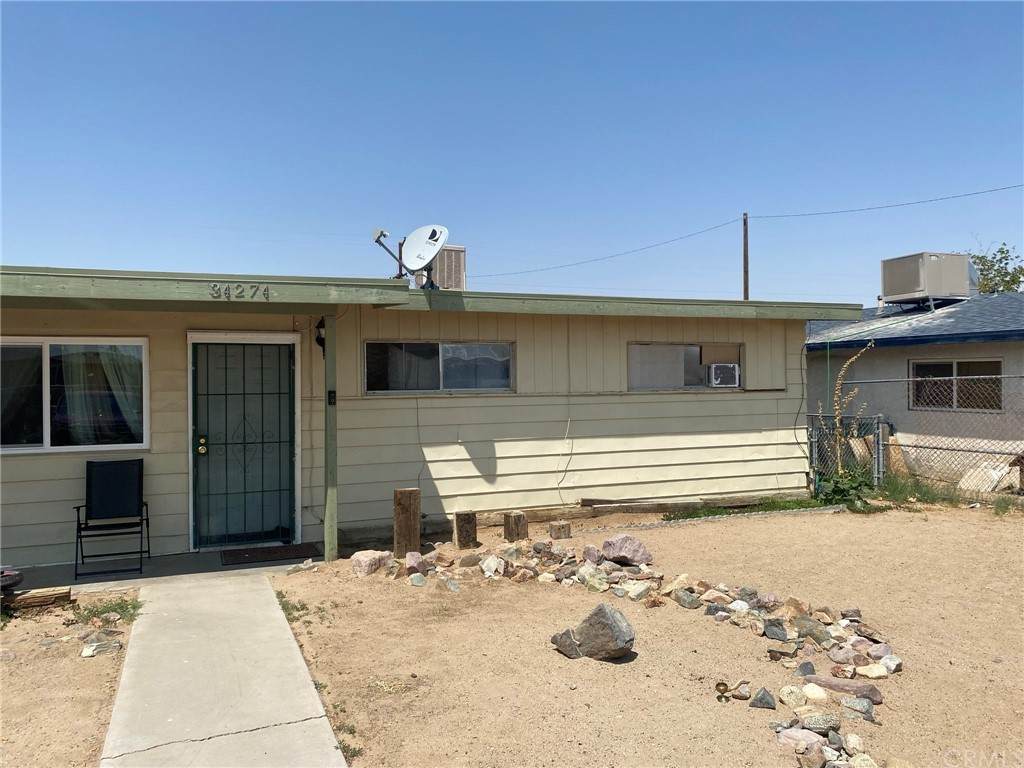 34274 Paris Street - Photo 1