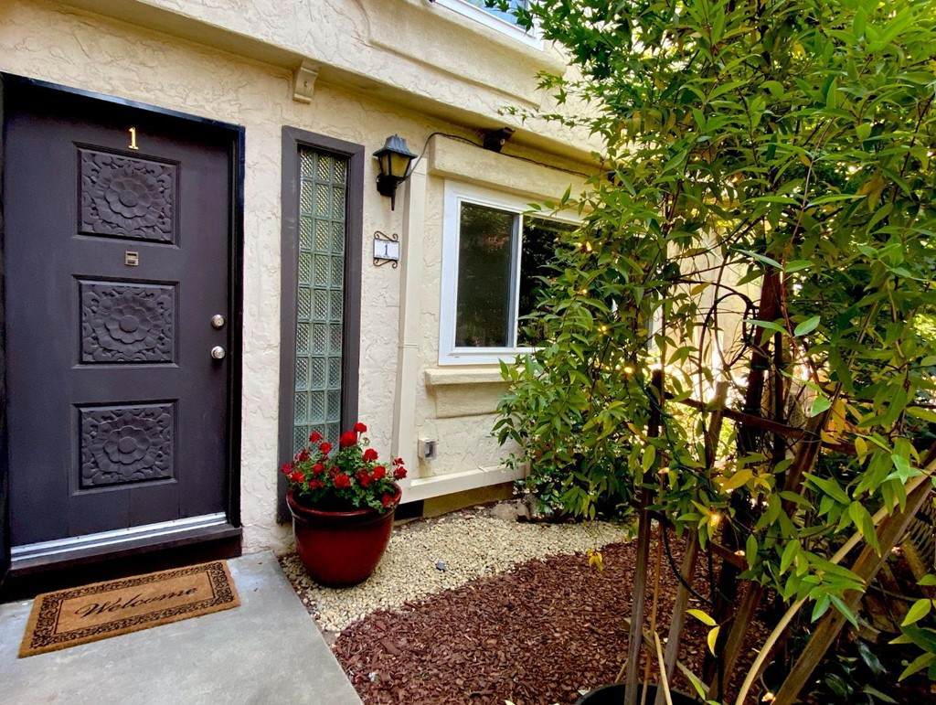 5104 Westmont Avenue - Photo 1
