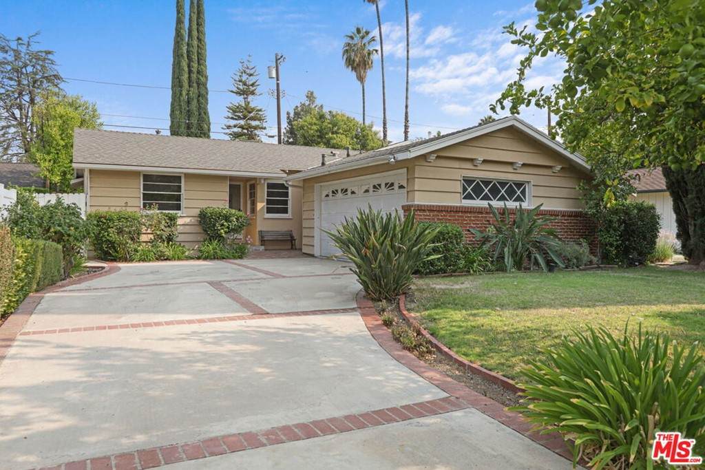 23262 Ostronic Drive - Photo 1