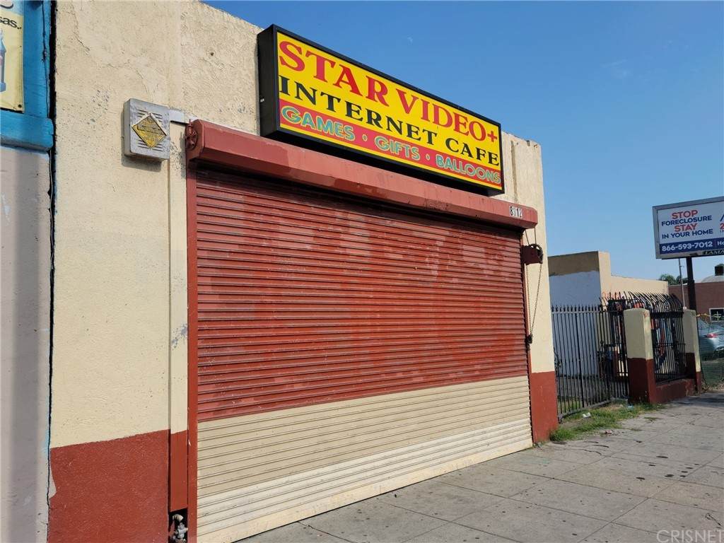 8312 Broadway - Photo 1