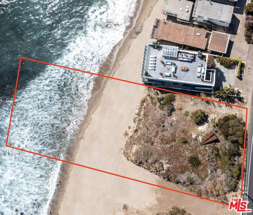 42500 Pacific Coast Highway - Photo 1
