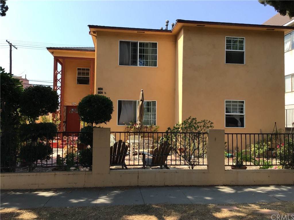13009 Venice Boulevard - Photo 1