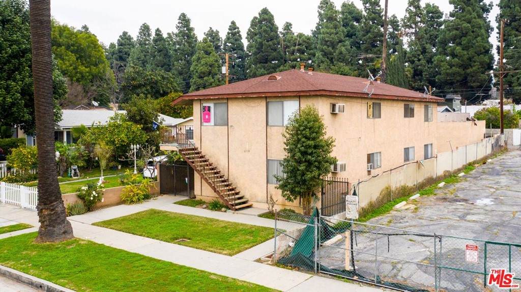 6318 Palm Avenue - Photo 1