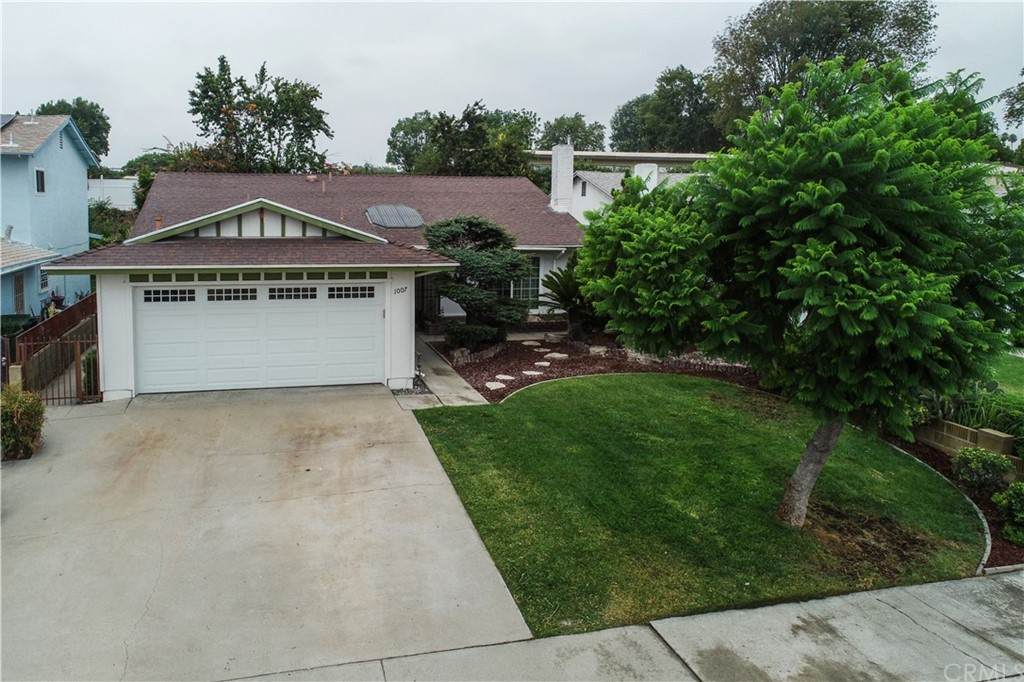 1007 Rose Glen Avenue - Photo 1