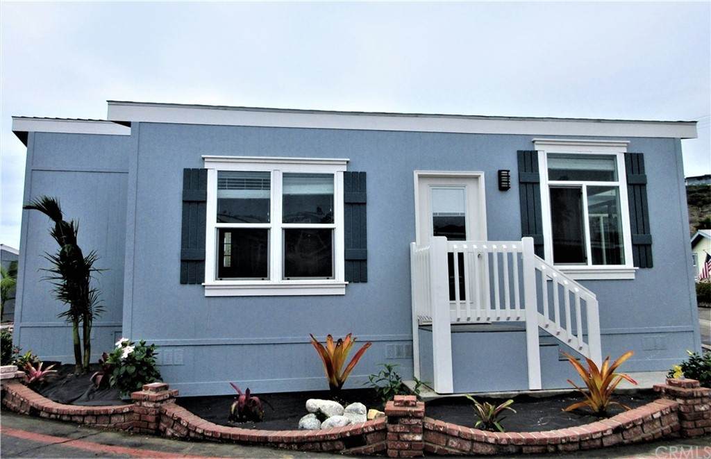 105 Pacific Drive - Photo 1