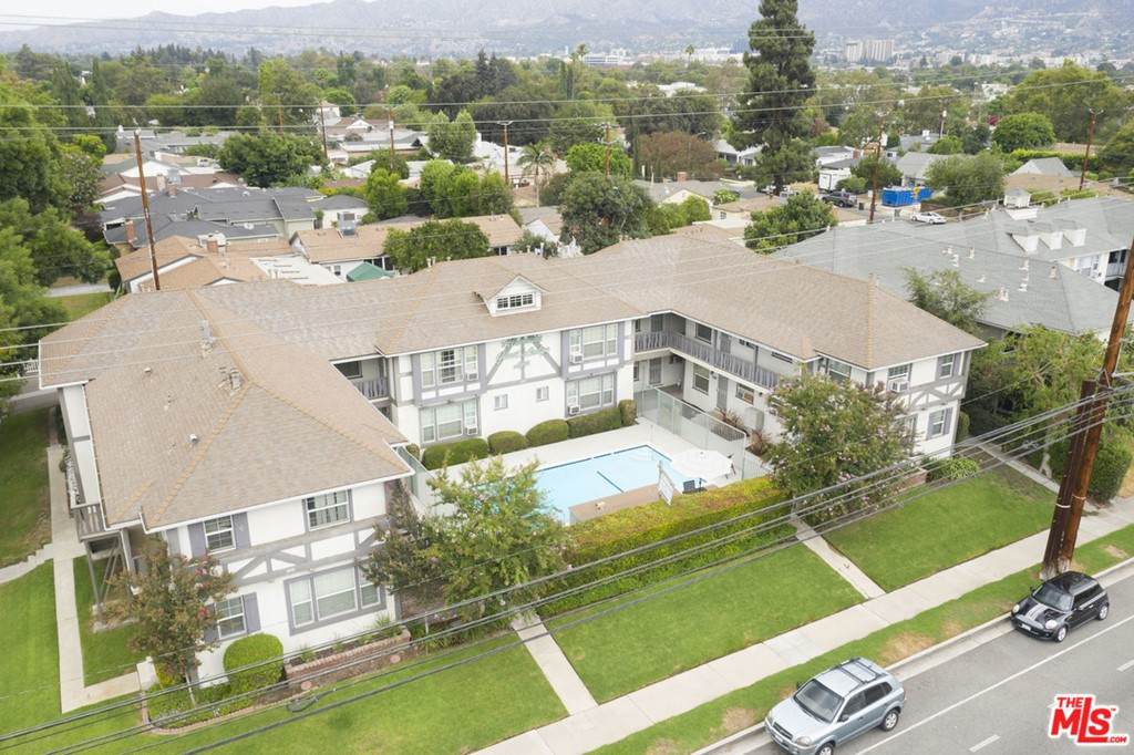 1401 Alameda Avenue - Photo 1