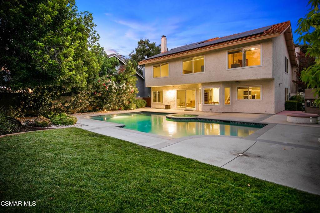 311 Fox Hills Drive - Photo 1