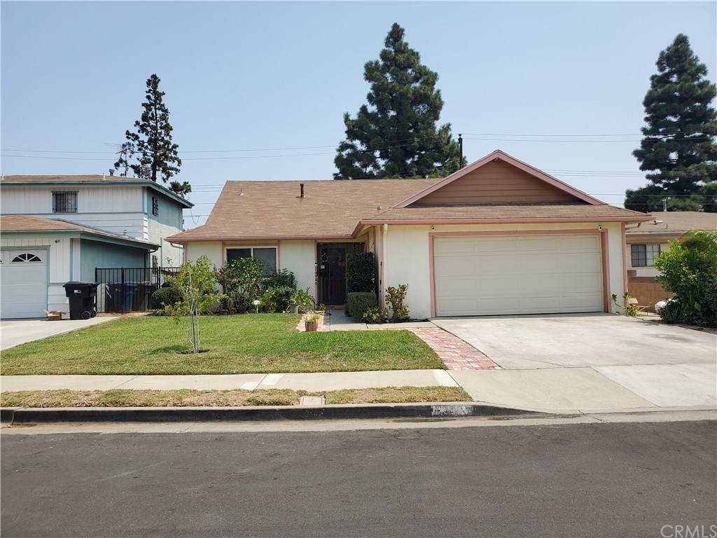 14946 Clymar Avenue - Photo 1