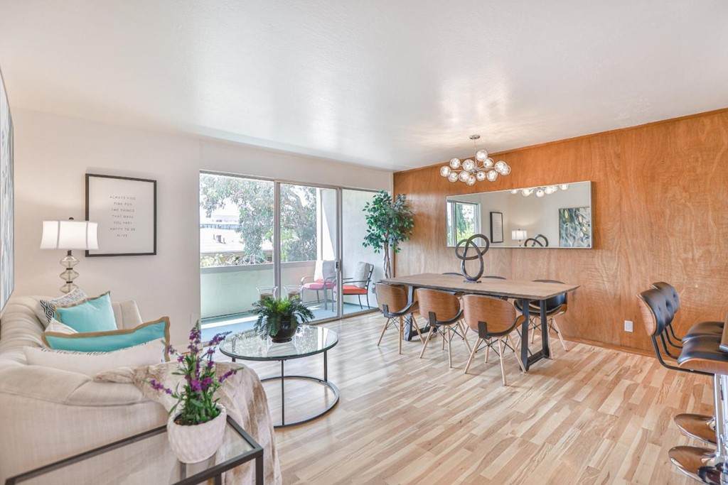 455 Grant Avenue - Photo 1